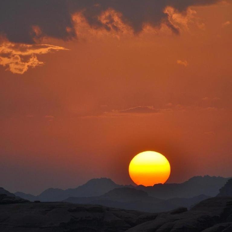 Bubble Tent & Luxury Camp Hotel Wadi Rum Exterior photo