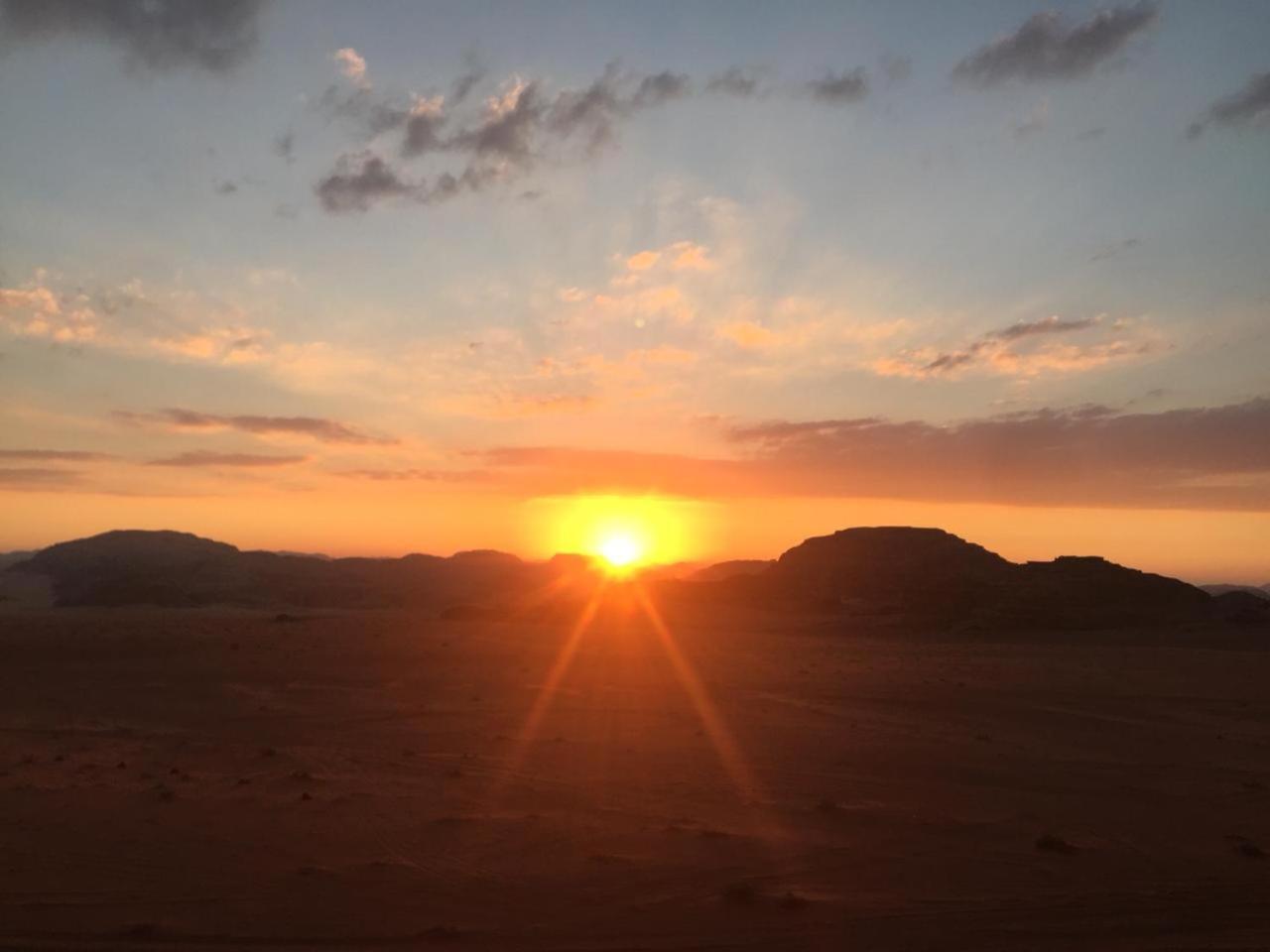 Bubble Tent & Luxury Camp Hotel Wadi Rum Exterior photo