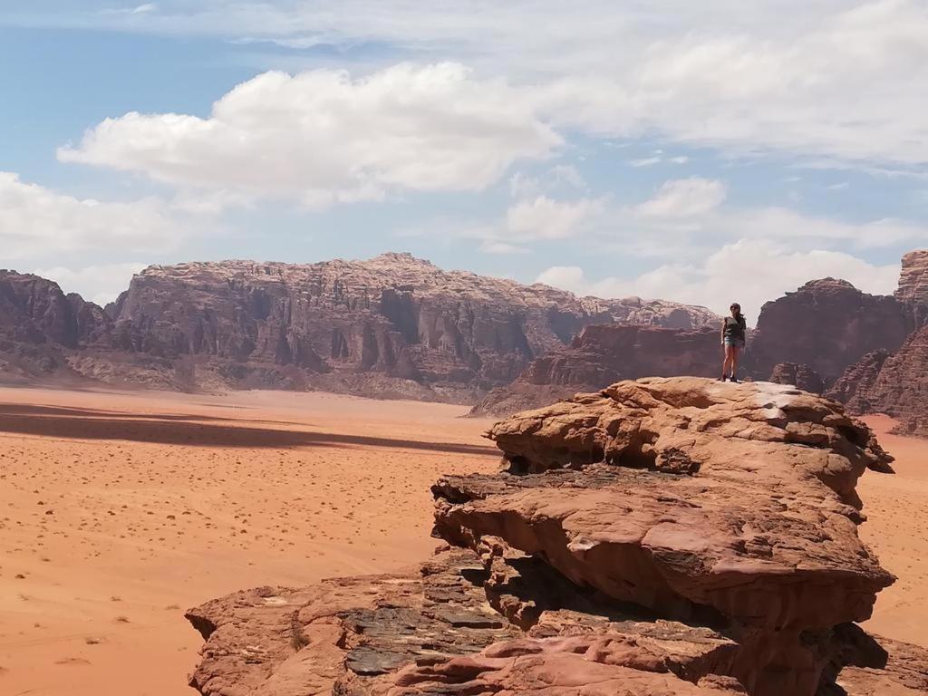 Bubble Tent & Luxury Camp Hotel Wadi Rum Exterior photo